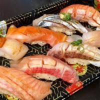 Omakase Nigiri w/Soup · Chef Recommendation. Chef's choice seasonal fish nigiri with miso soup.