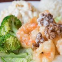 Honey Walnut Prawns · Chef's special Prawns with homemade sauce and caramelized walnuts over cabbage and broccoli,...