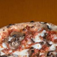 Salsiccia · Italian sausage, mushroom, tomato sauce, buffalo Mozzarella cheese.
