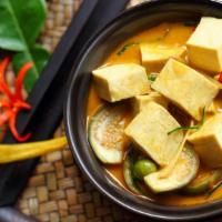 Tofu Curry · Fresh soft tofu mixed with chef's special tomato sauce.