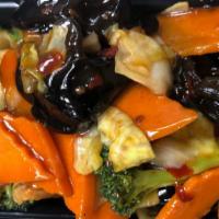 V6. Mix Vegetable with Garlic Sauce · Spicy.