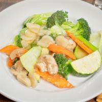 Fresh Garden Vegetable · Zucchini, mushroom, carrot, celery, water chestnut, broccoli in a white wine sauce. Vegan, g...