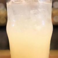 Housemade Lemonade · 16oz Glass (No Refills)