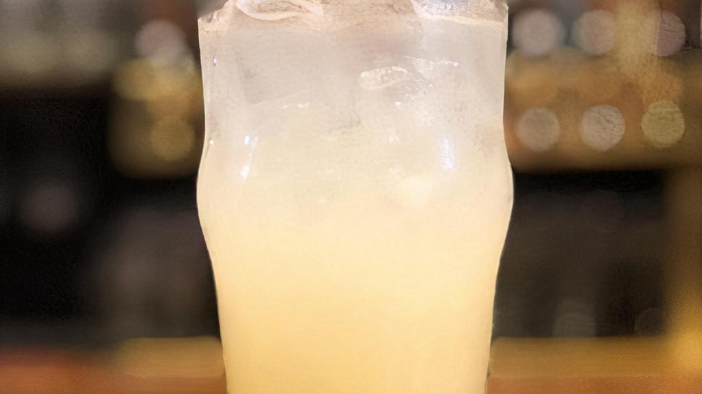 Housemade Lemonade · 16oz Glass (No Refills)