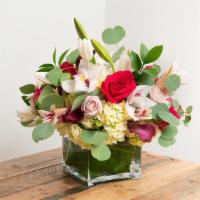 Anniversary Arrangement In A Vase · Mark the occasion with a grand flourish of gratitude for the past & excitement for the futur...