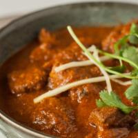 Patiala Shahi Goat Curry · Goat / onion / tomato / yogurt / green chili / cilantro