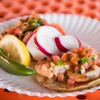 Camaron · Shrimp, pico de gallo and salsa