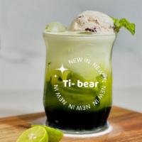 A4. Thai Green Float Latte · Thai green tea infused with fresh milk and  thai tea ice cream on top
(700cc)