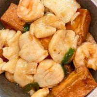 78. SEAFOOD COMBINATION W/ BEAN CURD IN CLAY POT海鮮豆腐煲 · 海鮮豆腐煲