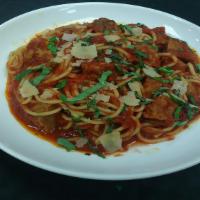 Spaghetti 'n' Meatballs · New. Spaghetti, House made sauce, meatballs, Parmesan, fresh basil. 800 - 1020 calories.