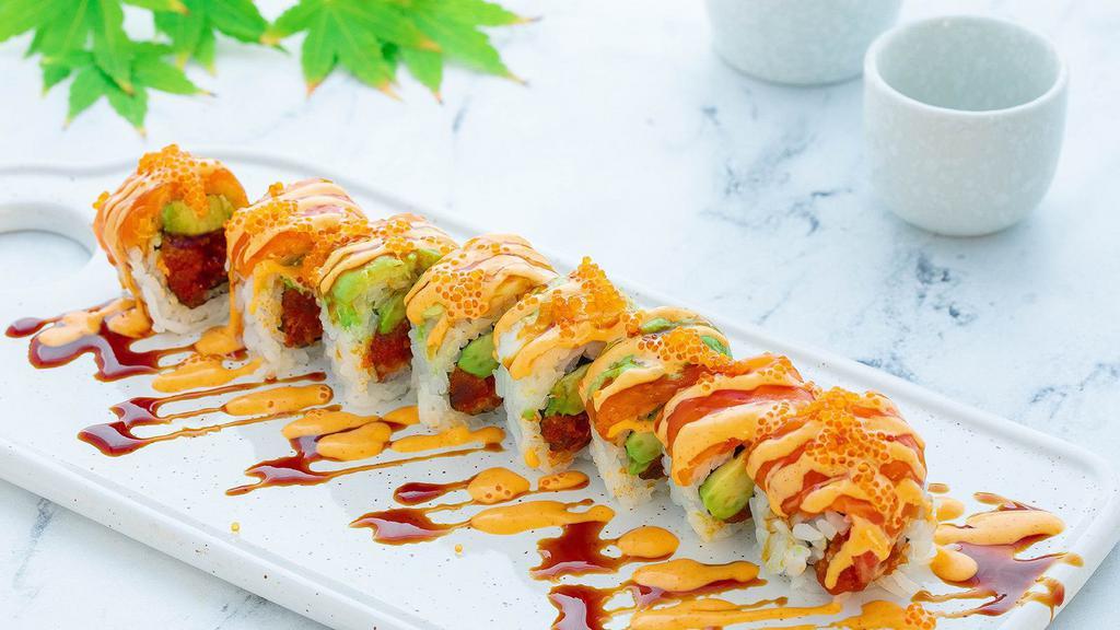 Sea Garden roll (8pcs) · Spicy tuna and avocado instead,topped with Salmon,avocado,shrimp and tobiko,spicy mayo,special sauce