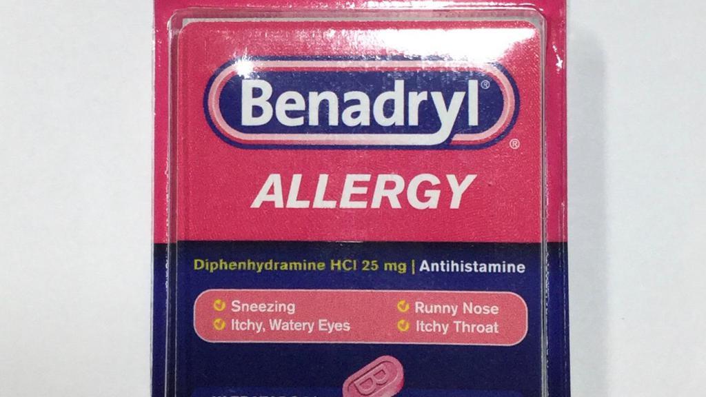 Benadryl Allergy · Benadryl Allergy 2 pouches of 2 tablets