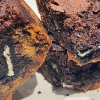Derrick’s 3 Layer Cookie Brownie Bar · Can’t decide between our brownies and cookies? Get both in one deliciously decadent bar crea...