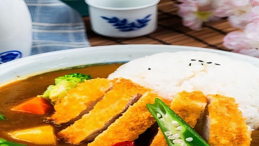 (BB8) Chicken Cutlet with Curry Sauce / 咖喱炸鷄飯 · 