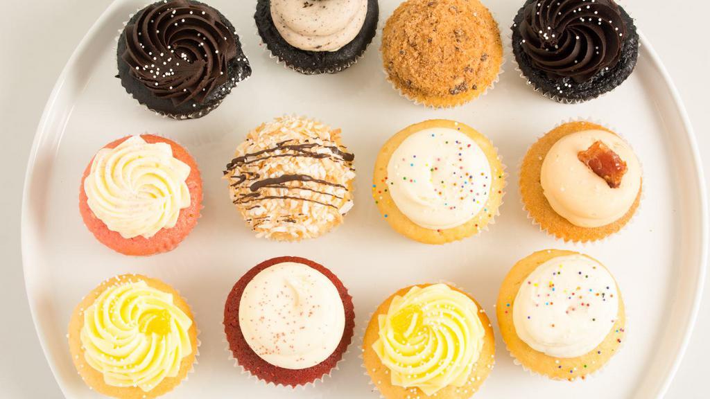 Cupcake Party Box (12 Assorted Pieces) · 12 Assorted Cupcakes
*does not include vegan or gluten free