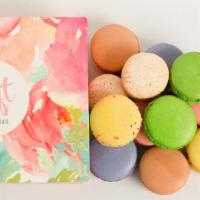 French Macaron Party Box (12 pieces) · 12 Assorted French Macarons