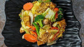 Pad Woon Zen · Stir-fried silver noodles with egg, broccoli, carrot, cabbage, mushroom, celery and fried tofu.   Please note: This dish is gluten free.
