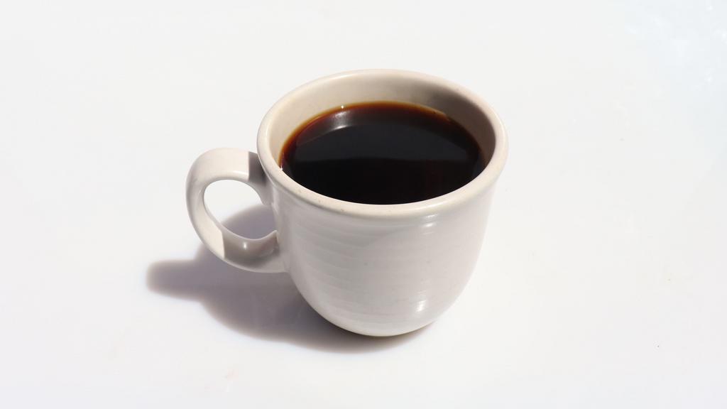 Coffee (16 oz) · Sixteen ounce filtered black coffee.