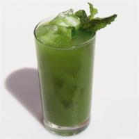 Mint Matcha · Matcha green tea, sparkling water sweetened with mint syrup.