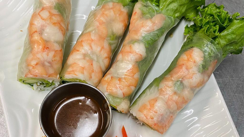 Goi Cuon Tom Thit (4) · Spring rolls (cooked shrimp, pork and veggies).