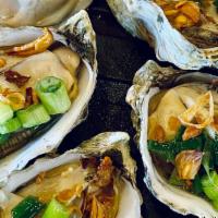 Hao Nuong Mo Hanh (6) · Grilled oysters with butter and green onions (6).
