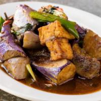 Pad Makeur Yao · Japanese eggplant, tofu, & scallions wok-fried with garlic, chili, & Thai bean sauce
