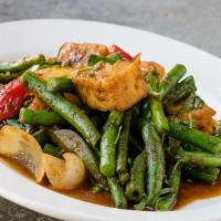 Tua Pik Khing · Fried Tofu & Blue lake green beans wok-fried with sweet kaffir curry sauce