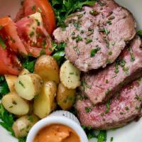 Bœuf Salad · Prime sirloin, potatoes, and seasonal vegetables.