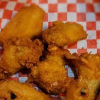 Mild And Fried Buffalo Wings · Severed with 8 pieces and mild spicy. Spicy.