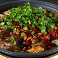 Spicy Grilled Lived Fish · Spicy Grilled Lived Fish
经典麻辣烤鱼