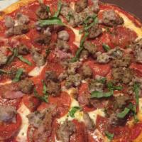Tutti Carne · San Marzano tomato sauce, pepperoni, sausage, meatballs, mozzarella.