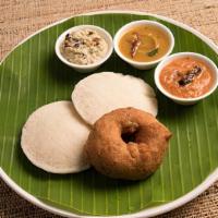 Idly(2)vada(1)* · 2 pcs Idli & Medhu Vadai served with varieties of chutney, sambar & gun powder/milagai podi.