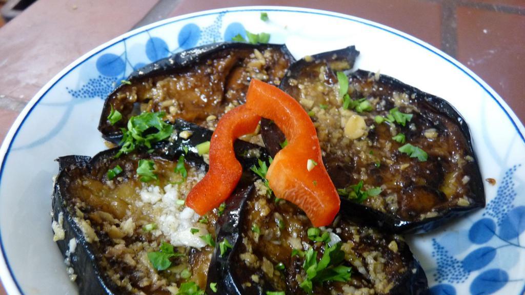 Garlic Eggplants · Veggie. Served with pita bread.