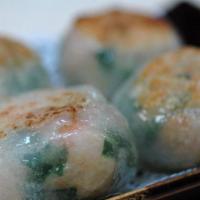 Pan-Fried Chive Dumpling (L) · 