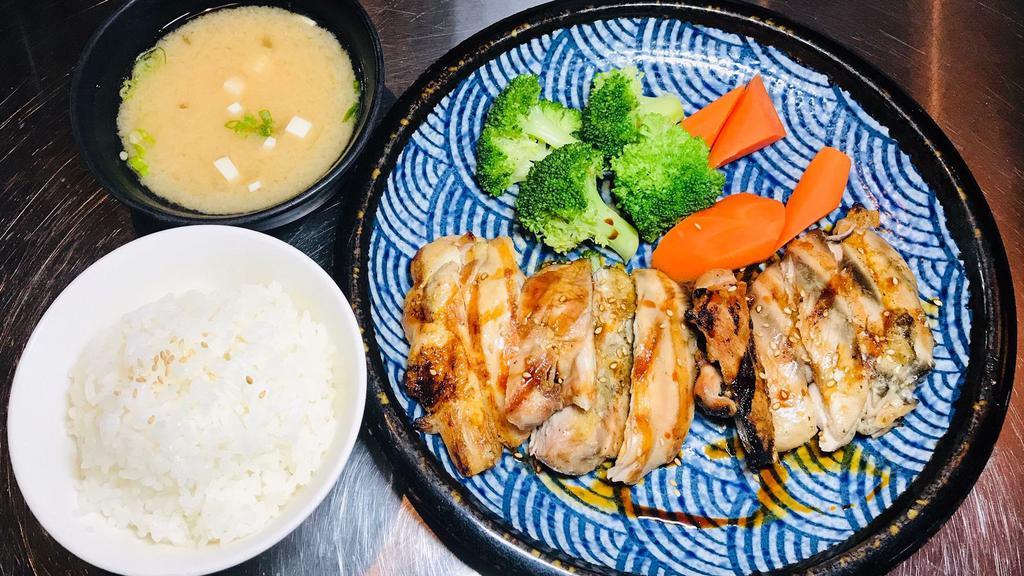 Chicken Teriyaki · Grilled chicken, come with miso soup, steamed rice, broccoli & carrot, teriyaki sauce.