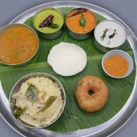 Vada Idly Pongal (VIP) · One medhu vada, one thatte idly and eight oz of pongal.