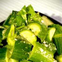 蒜泥黄瓜 / Cucumber in Garlic Sauce · 