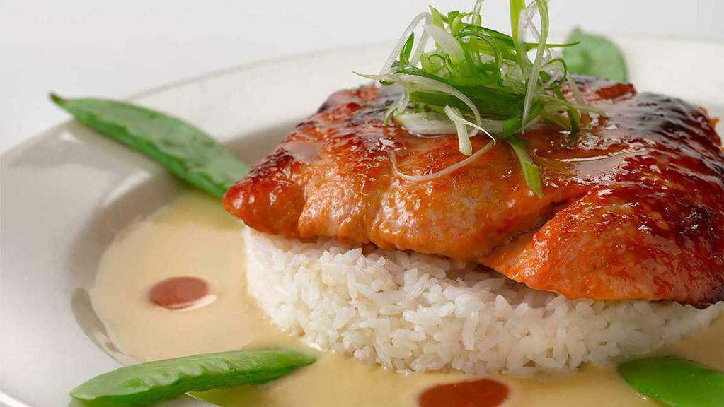 Lunch Miso Salmon · Fresh Miso Marinated Salmon Served with Snow Peas, White Rice and a Delicious Miso Sauce