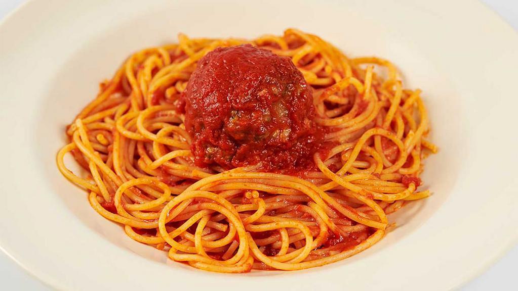 Kids' Spaghetti With Meatball · 