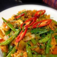 GREEN BEANS BOWL  · Sauteed string Beans, Bell peppers, Onions and Basil with choice of proteins.  Added on top ...