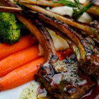 Scottadito di Agnello · Grilled Australian lamb chops, rosemary & mint gravy
