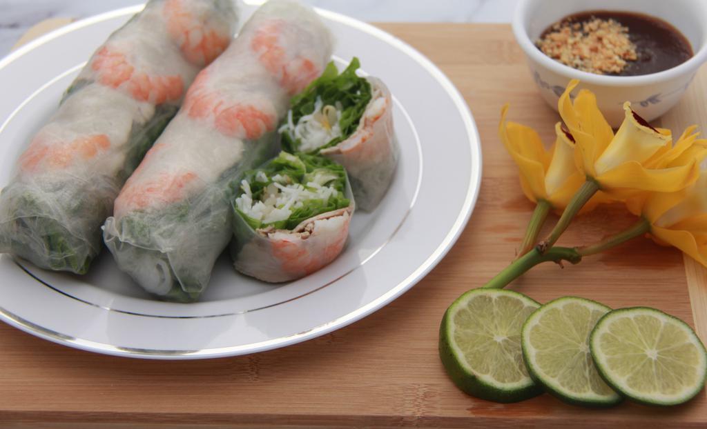 Shrimp Spring Rolls/Gỏi cuốn tôm · Lettuce, vermicelli, bean sprouts, mint and shrimp
