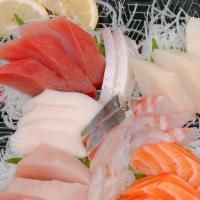 Assorted Sashimi L · chef's choice of 18 pcs sashimi