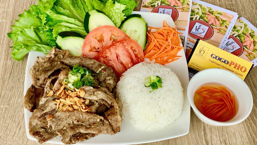 Grilled Meat (Pork / or Beef/ or Chicken) Rice Platters · With: 
 Grilled Pork or Beef or Chicken and Steamed Rice , Lecture 🌿 , Tomato 🍅  , Cucumber  🥒  , Carot , Great Onions  & Fried Onions , Sweet & Sour Sauce