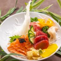 Sashimi Lunch · 6 pcs of chef's choice sashimi and california roll.