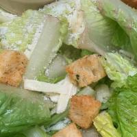 Insalata Cesare · Romaine lettuce with parmesan cheese, garlic croutons