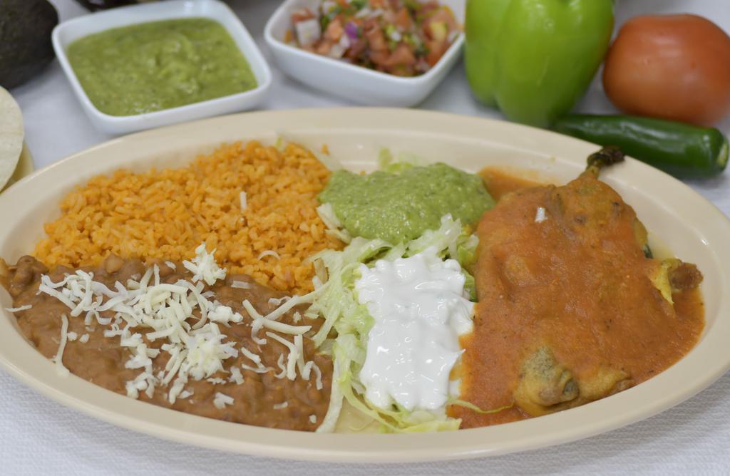 CHILE RELLENO PLATE · 1 Chile relleno, stuffed with cheese.