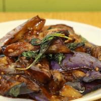 136. 九层塔茄子豆腐/ Basil Eggplant with Fried Tofu · 