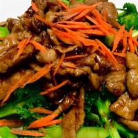 KRA TIEM · choice of meat, sauteed with garlic, ground white pepper and broccoli