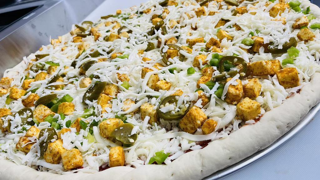 Chili Paneer Pizza · Bell pepper, curry sauce, red onion, green onion, dies tomato, paneer masala.